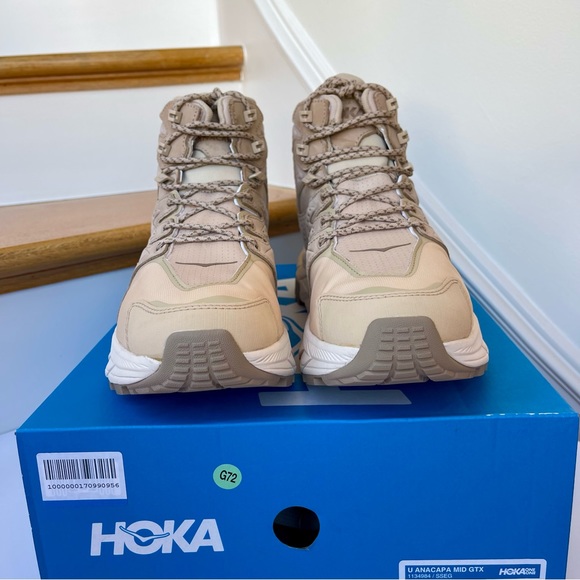 NWT Hoka Anacapa Mid GTX Hiking Shoes Shifting Sand / Eggnog Gore Tex Boots - Picture 10 of 16
